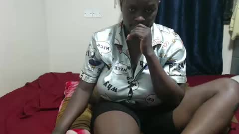 Snapshot of debbyslatter chatting on December 11, 2024, 4:53 pm debbyslatter online show from December 11, 2024, 4:53 pm