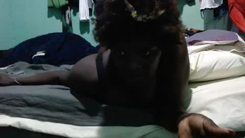 Snapshot of debbyslatter chatting on October 26, 2025, 8:48 pm debbyslatter online show from October 26, 2025, 8:48 pm