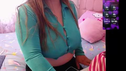 Snapshot of debie_lehee chatting on February 12, 2025, 12:33 pm Victoria online show from February 12, 2025, 12:33 pm