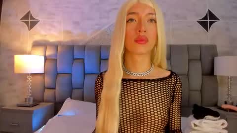 DeboraCooper online show from March 19, 2026, 11:53 pm