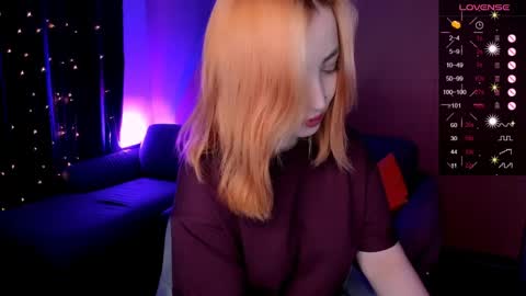 Snapshot of deborah_moore chatting on May 17, 2026, 6:11 am Debora online show from May 17, 2026, 6:11 am