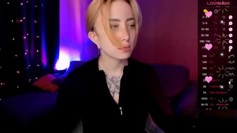 Snapshot of deborah_moore chatting on June 16, 2026, 2:03 am Debora online show from June 16, 2026, 2:03 am
