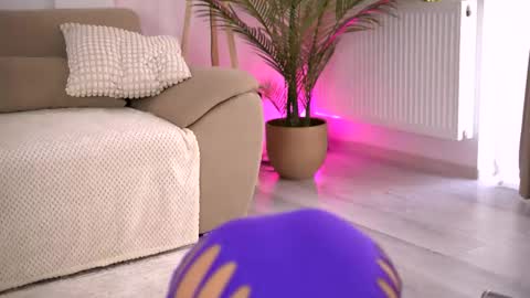 Tamara online show from April 27, 2026, 3:43 pm