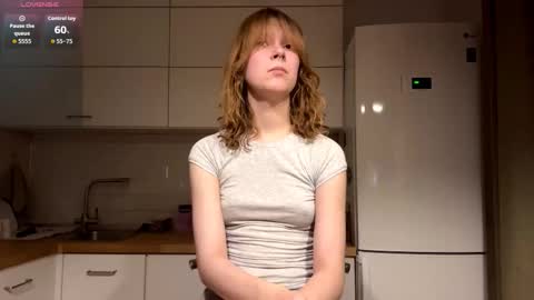 Hello My name is Sarah im new model here and little but shy. online show from March 4, 2026, 4:13 pm