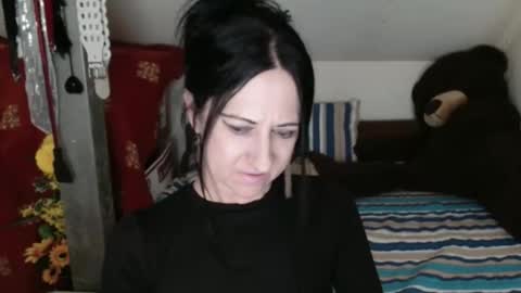 DebraMilf online show from March 22, 2026, 1:53 am