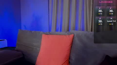 Snapshot of debugmee chatting on June 10, 2026, 9:35 pm Samuel online show from June 10, 2026, 9:35 pm