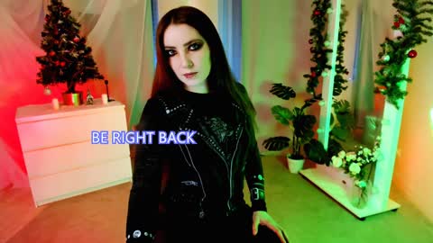 Snapshot of deca_dance chatting on January 11, 2025, 2:58 pm Ask me online show from January 11, 2025, 2:58 pm