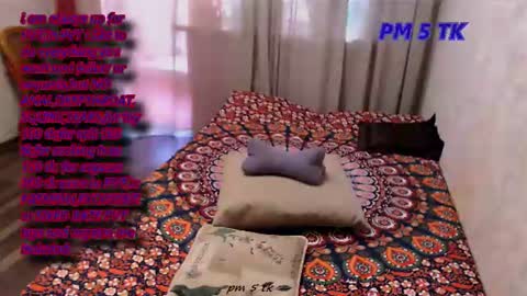 Snapshot of decentwhore chatting on June 15, 2026, 7:43 am Amy online show from June 15, 2026, 7:43 am