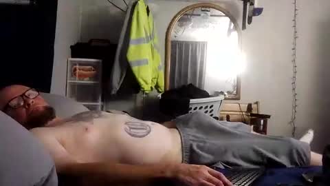 Snapshot of decoyx5o5 chatting on January 17, 2025, 12:10 pm decoyx5o5 online show from January 17, 2025, 12:10 pm