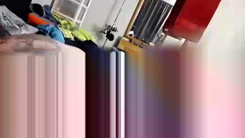 Snapshot of decoyx5o5 chatting on March 12, 2025, 10:48 am decoyx5o5 online show from March 12, 2025, 10:48 am