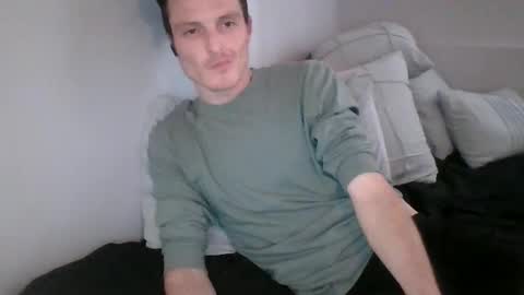 Snapshot of dee4dayz19 chatting on September 17, 2025, 7:59 pm Dee4dayz online show from September 17, 2025, 7:59 pm