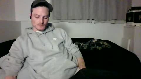 Dee4dayz online show from May 2, 2026, 5:12 am