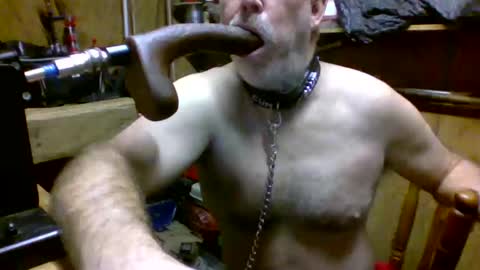 Snapshot of deepthroat227 chatting on December 30, 2024, 5:23 pm Deepthroat My Big Dildos online show from December 30, 2024, 5:23 pm