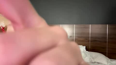 Snapshot of deepthroatqueen33 chatting on January 15, 2026, 1:26 pm deepthroatqueen33 online show from January 15, 2026, 1:26 pm