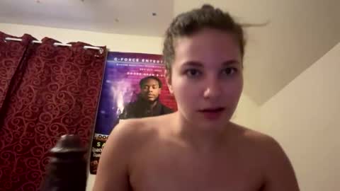 Snapshot of deepthroatqueen33 chatting on March 11, 2026, 11:05 am deepthroatqueen33 online show from March 11, 2026, 11:05 am