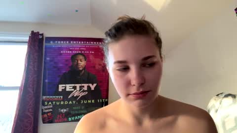 Snapshot of deepthroatqueen33 chatting on March 29, 2026, 11:43 am deepthroatqueen33 online show from March 29, 2026, 11:43 am