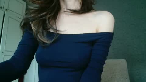 KamiDevi online show from November 22, 2025, 3:22 pm