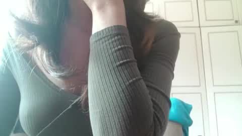 Snapshot of deessedivine chatting on June 3, 2026, 10:51 am KamiDevi online show from June 3, 2026, 10:51 am