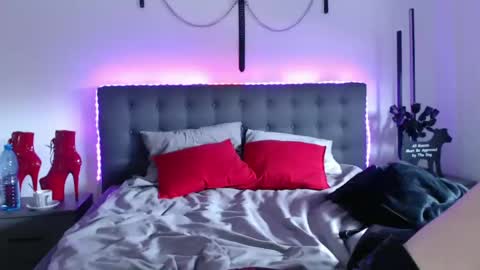 Jenna online show from December 29, 2024, 9:17 am