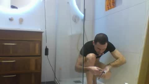 Snapshot of definitelysasha_ chatting on February 14, 2026, 6:26 pm definitelysasha_ online show from February 14, 2026, 6:26 pm