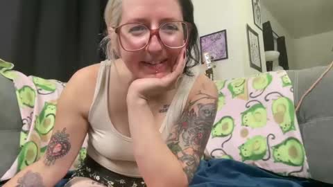 Snapshot of degeneratealiceof chatting on October 8, 2025, 2:31 am degeneratealiceof online show from October 8, 2025, 2:31 am