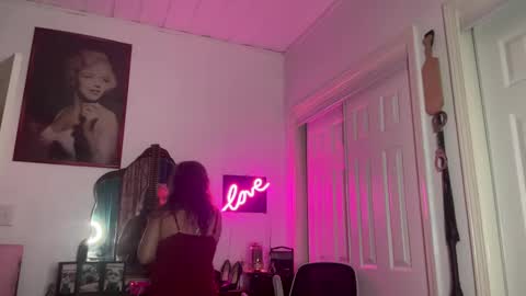 Tori online show from September 17, 2025, 3:52 am