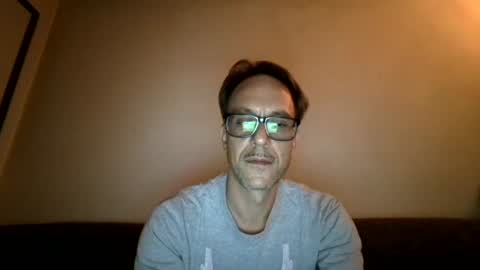 Snapshot of degrandis chatting on July 7, 2026, 9:19 pm Luka Magic online show from July 7, 2026, 9:19 pm