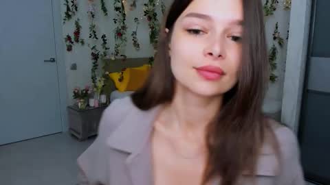 DegreeOfSincerity online show from September 10, 2025, 1:05 am