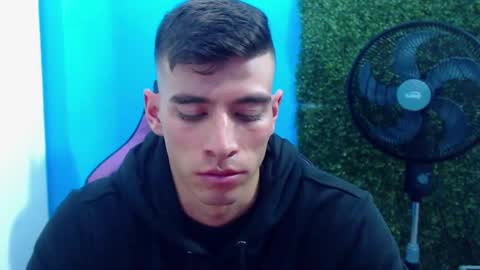 Snapshot of deiby_baby chatting on December 22, 2024, 4:39 am DEIBY online show from December 22, 2024, 4:39 am