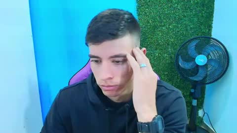 Snapshot of deiby_baby chatting on February 12, 2025, 8:29 pm DEIBY online show from February 12, 2025, 8:29 pm