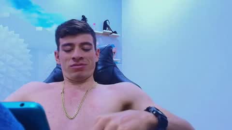 Snapshot of deiby_baby chatting on November 28, 2025, 9:39 pm DEIBY online show from November 28, 2025, 9:39 pm