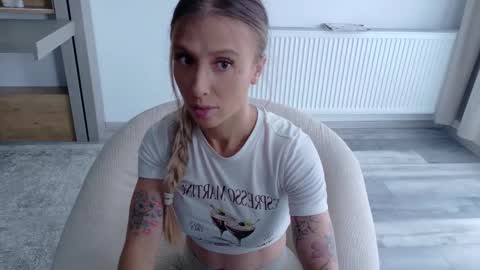 Di online show from October 10, 2025, 10:14 am