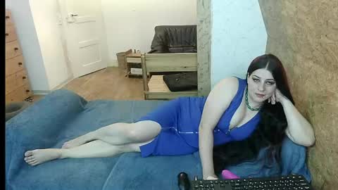 Snapshot of deinekatze chatting on June 7, 2026, 8:23 pm deinekatze online show from June 7, 2026, 8:23 pm