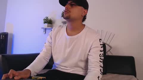 Snapshot of deivy_gram chatting on October 24, 2025, 1:24 am DEIVY online show from October 24, 2025, 1:24 am