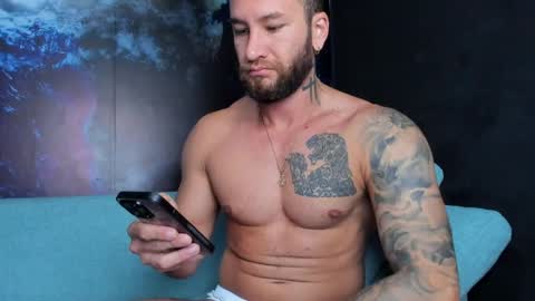 Delessandro online show from June 7, 2026, 4:33 pm