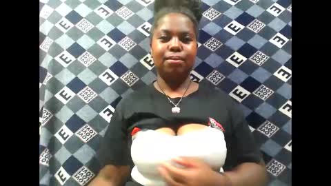 deliah712909 online show from September 24, 2025, 5:11 am