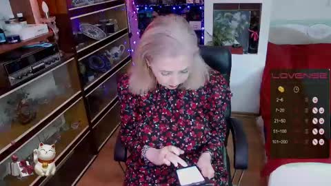 Snapshot of delicecat chatting on June 2, 2026, 10:06 am Delicacat online show from June 2, 2026, 10:06 am