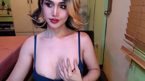 Mercedes online show from March 7, 2025, 7:30 am