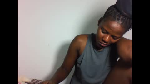 EVAH online show from February 2, 2026, 4:38 pm