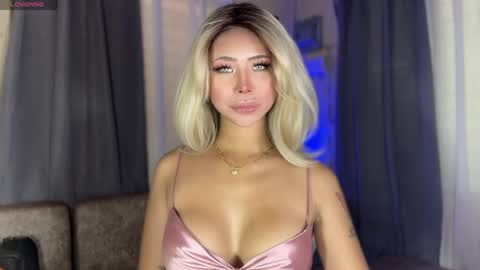 Snapshot of deliciousfaye chatting on May 16, 2026, 9:06 am Hello your loving faye 3 online show from May 16, 2026, 9:06 am