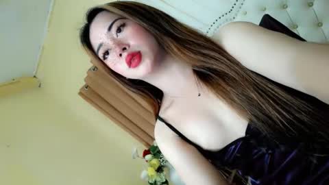 Sophie online show from April 20, 2026, 3:31 am