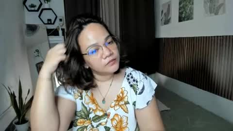 delightfulcurvy online show from August 6, 2026, 9:28 pm