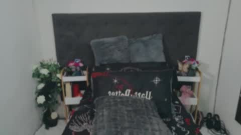 Snapshot of delilah_blazee chatting on June 17, 2026, 8:32 pm Delilah Blaze online show from June 17, 2026, 8:32 pm