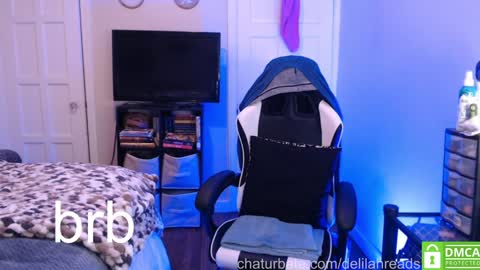 Snapshot of delilahreads chatting on January 11, 2025, 12:22 am Delilah online show from January 11, 2025, 12:22 am