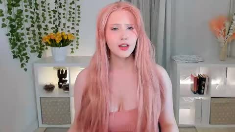 Delilah or Laila online show from May 28, 2026, 9:34 pm