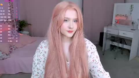 Delilah or Laila online show from June 18, 2026, 10:03 pm