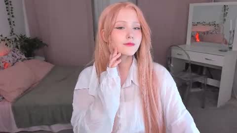 Delilah or Laila online show from June 27, 2026, 9:53 pm