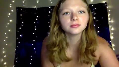 Snapshot of delilalove3412 chatting on May 11, 2026, 10:40 pm DelilaLove3412 online show from May 11, 2026, 10:40 pm
