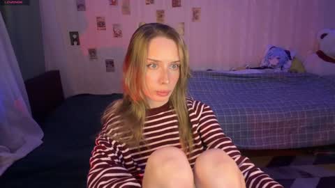 Snapshot of dellacampbell chatting on May 18, 2026, 9:42 pm Della online show from May 18, 2026, 9:42 pm