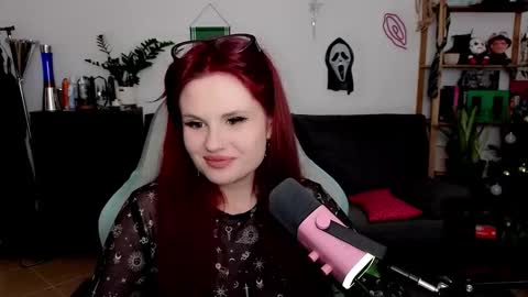 dellacrush_ online show from January 7, 2026, 6:10 pm